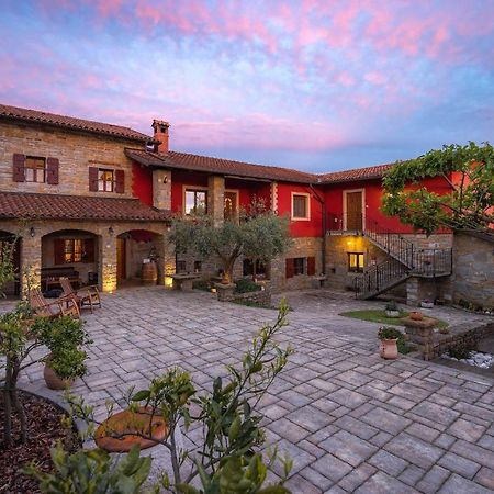 Touristfarm - Apartments "Red Fairytale" Marezige Exterior photo